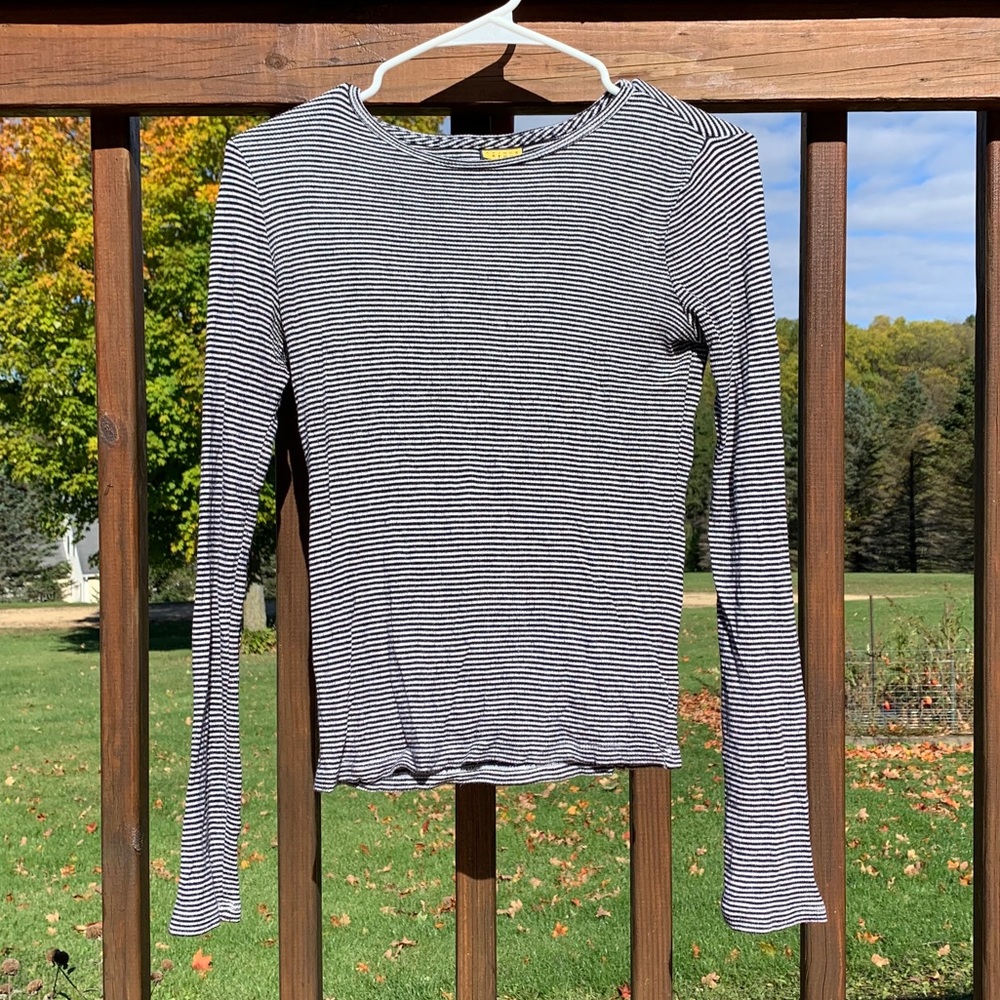 long sleeve crop top
